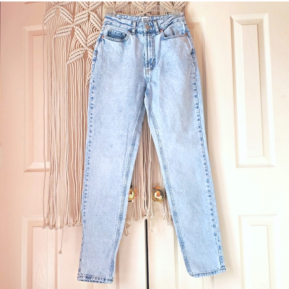 Urban Outfitters High Rise Jeans - Picture 3 of 6